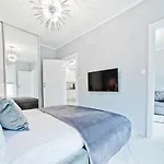 Unique Baltic Apartments - Apartament Z Garazem